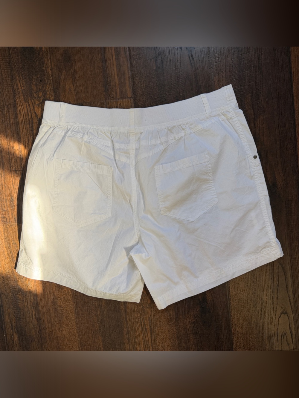 Women’s White Utility Cotton Bermuda Shorts - Picture 3 of 6